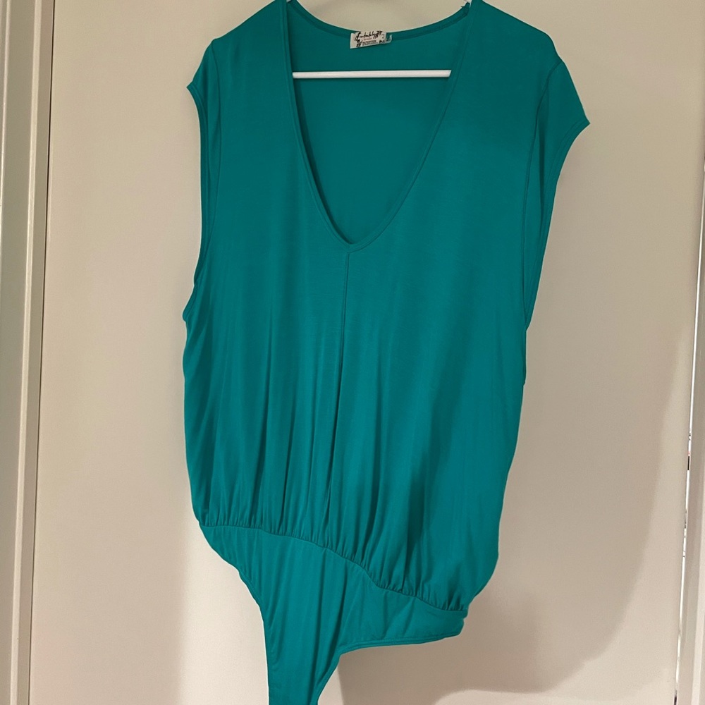 Free People Green V-Neck Bodysuit SZ M (Like New)